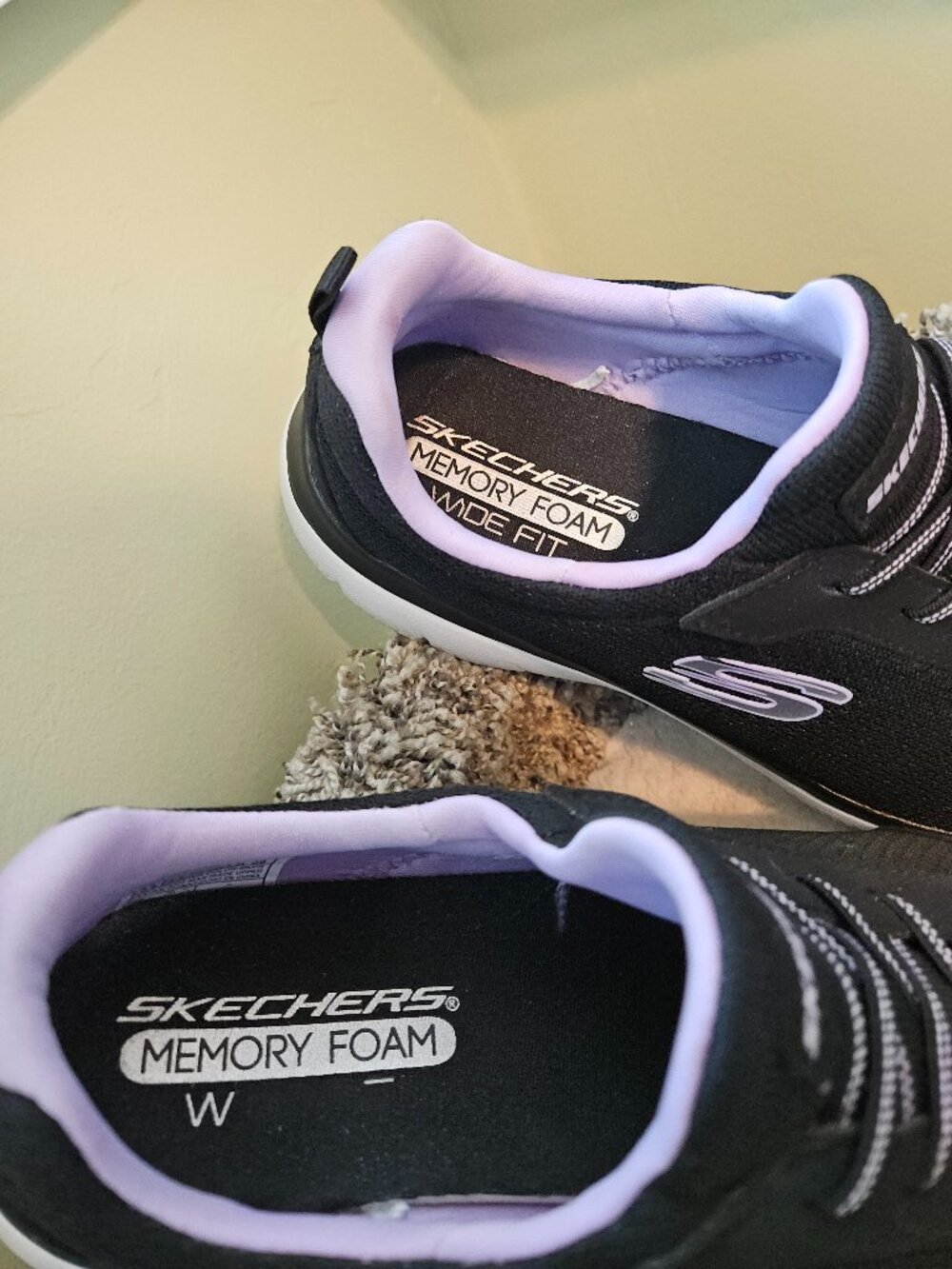 skechers womens summitsblack-dream chaser hands free slip ins.